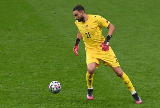 Bawa Italia Juara, Donnarumma Bikin Fans Seksi Tergila-gila - GenPI.co