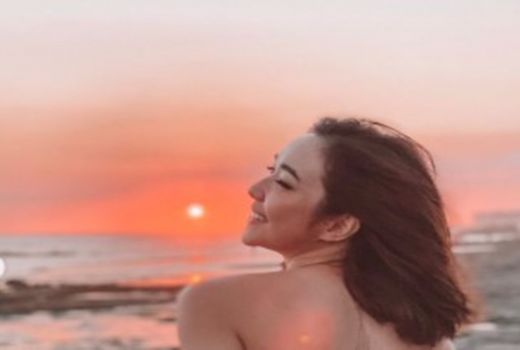 Makan Malam Romantis, Pengakuan Gisel Bikin Penasaran - GenPI.co