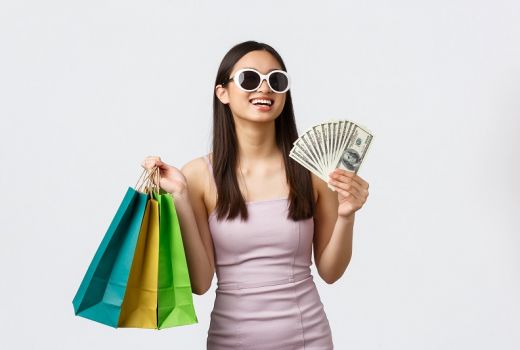 Bahaya! ini Tanda-tanda Pasangan Kamu Seorang Shopaholic - GenPI.co
