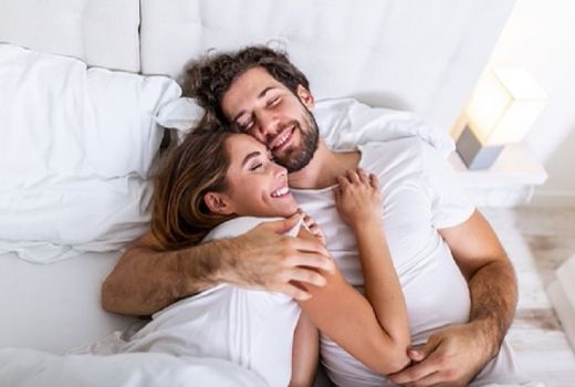 5 Cara Istri Ajak Suami Begituan, Dijamin Terangsang - GenPI.co
