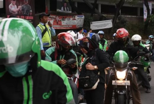 Tarif Ojol Naik Berlipat-lipat, Sekjen MTI Sebut Tidak Transparan - GenPI.co