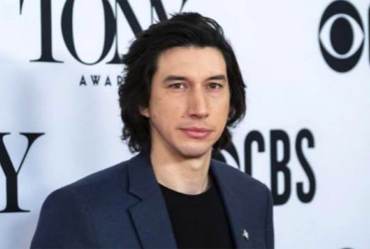 Matt Damon & Adam Driver Bertarung di The Last Duel, Seru Nih! - GenPI.co