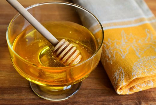 3 Manfaat Rutin Pakai Masker Madu, Nomor 1 Mencerahkan Kulit - GenPI.co