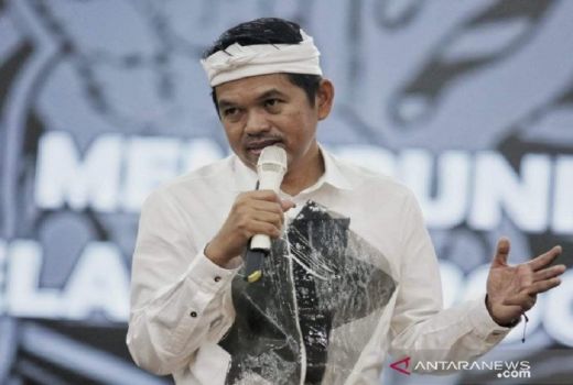 Jelang Sidang Perceraian, Dedi Mulyadi Sampaikan Pesan Ini, Kasihan dan Sedih Banget - GenPI.co