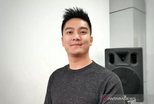 Mantan Tunangan Punya Pacar Baru, Boy William: Kamu Bahagia Kan? - GenPI.co