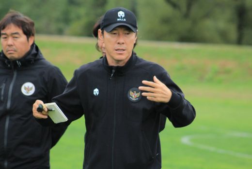 PSSI Bertemu Shin Tae-yong, Kursi Asisten Pelatih Segera Terisi - GenPI.co