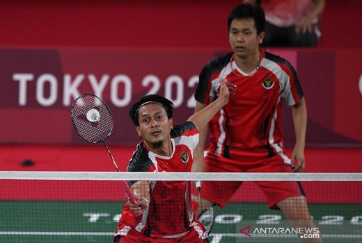 Juara Olimpiade Curhat soal Ahsan/Hendra, Wuihhh! - GenPI.co