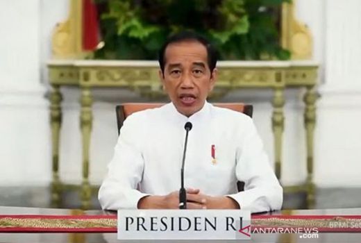 Presiden Jokowi Desak OJK Berantas Kelompok Ini yang Meresahkan - GenPI.co