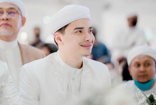 Mundur dari Majelis Azzikra, Alvin Faiz Minta Maaf ke Larissa - GenPI.co