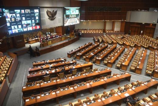 Isu Amandemen UUD, Mungkinkah Ada Pasal Selundupan? - GenPI.co