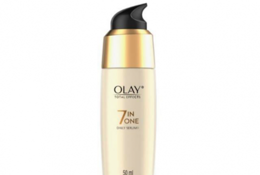 Tunda Garis Penuaan dengan Olay Total Effect Serum, Ampuh! - GenPI.co
