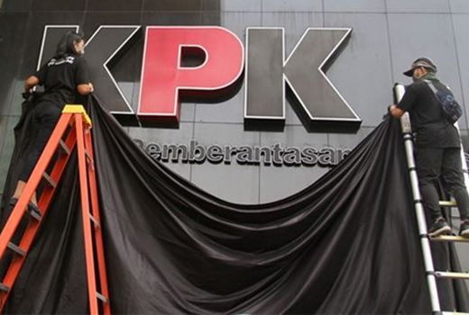 Muncul Mural di Bandung Bertuliskan, KPK Sakit Koruptor Bangkit - GenPI.co