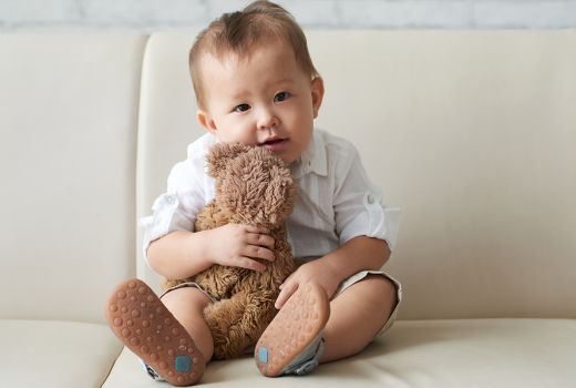 Inspirasi Nama Bayi Laki-laki Dari Bahasa Jawa, Penuh Makna! - GenPI.co