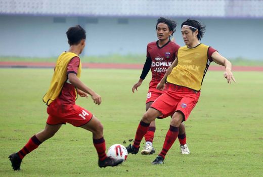 Misi Besar Persita Melawan Persela: Tiga Poin Mutlak! - GenPI.co
