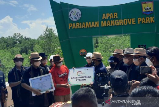 Naik Kelas! Kemenparekraf Digitalisasi Desa Wisata Apar - GenPI.co