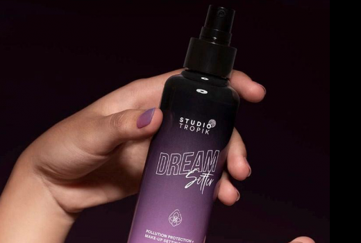 Solusi Makeup Nempel Seharian dengan Studio Tropik Dream Setter - GenPI.co