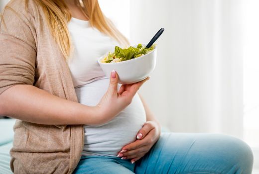 Mohon Diperhatikan, 3 Makanan Tidak Boleh Dikonsumsi Ibu Hamil - GenPI.co