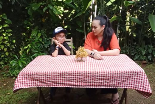 Daus Mini Bongkar Hubungan Ranjang, Dibilang Anunya Kecil - GenPI.co