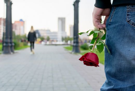 Aku Lega, Tinggalkan Belahan Jiwa Untuk Kejar Dunia - GenPI.co