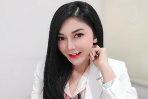 Tips Dokter Dina Ungkap Bermain Cinta Dalam Gelap, Makin Nikmat - GenPI.co
