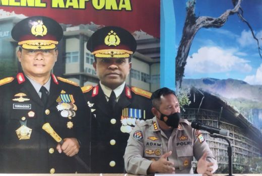 Personel TNI-Polri Dikerahkan, Kata Adam Bukan Operasi Militer - GenPI.co