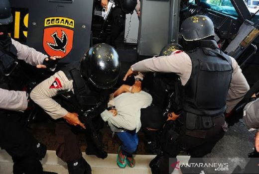 Gerak-gerik Terduga Teroris di BUMN Dikuliti, Ternyata - GenPI.co