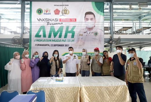 AMK Gelar Vaksinasi Serentak 3 Kota di Jawa Barat - GenPI.co