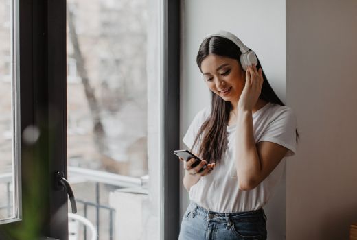Mendengarkan Musik Ampuh Atasi Gangguan Mental Saat Pandemi - GenPI.co