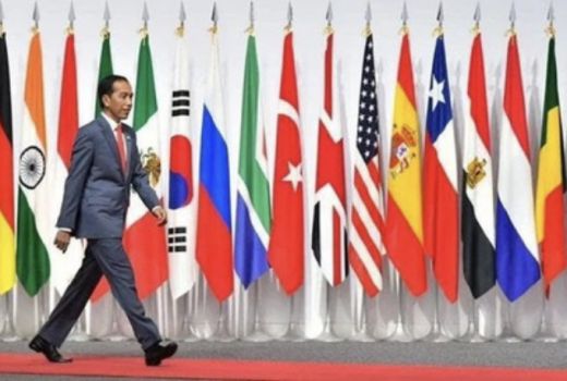 Pengamat Komunikasi dan Politik: Indonesia Harus Ekstra Hati-Hati - GenPI.co