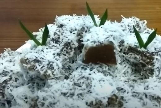 Resep Ongol-ongol Hunkue Bertabur Kelapa Parut Muda, Mantap! - GenPI.co