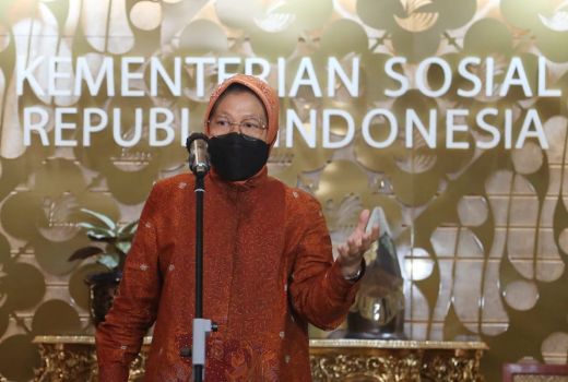 Risma Mirip Ahok, Marah-Marah Melulu - GenPI.co