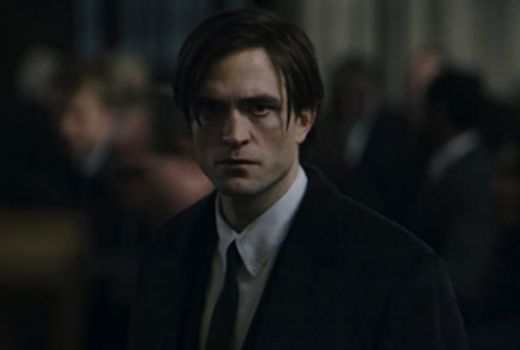 Tampil Gahar, Robert Pattinson Sebut Batman Versinya Lebih Brutal - GenPI.co