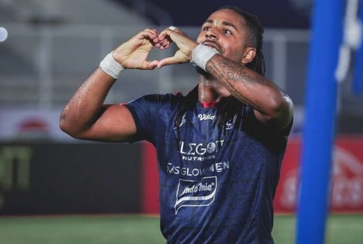 Jelang Persib Bandung vs Arema FC, Carlos Fortes Tuai Sorotan - GenPI.co