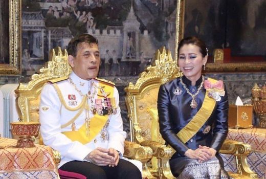 Istri Raja Thailand Selain Selir Sineenat Nomor 4 Bikin Kaget - GenPI.co