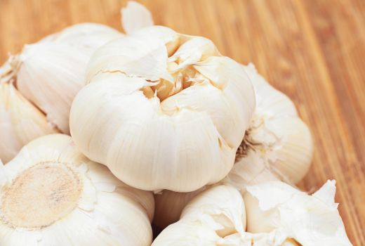 Khasiat Mantap Campuran Bawang Putih Cincang Ditambah Jeruk Nipis - GenPI.co