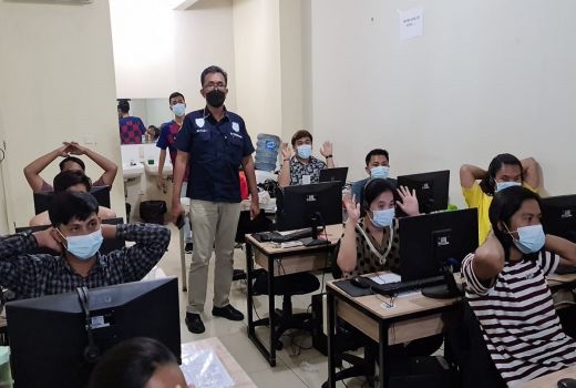Polisi Bongkar Pemodal Dana Pinjol Ilegal, Tenyata WNA China - GenPI.co