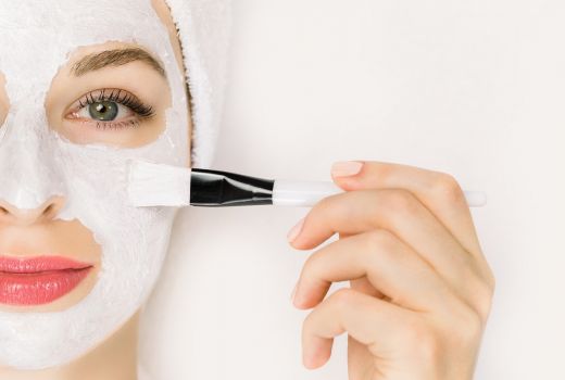 5 Masker Wajah Buatan Sendiri Agar Kulit Makin Slay - GenPI.co