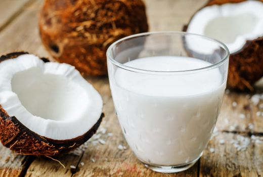 Campuran Santan Kelapa dan Lemon Khasiatnya Mantap, Wanita Puas - GenPI.co