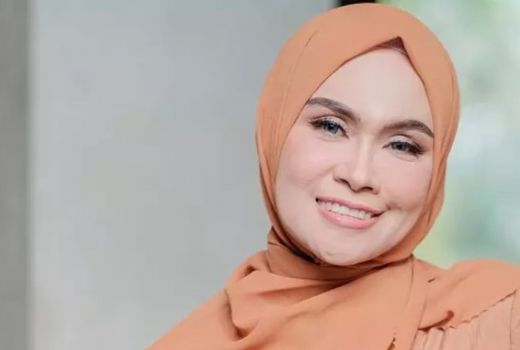 Jago Padu Padan Baju Muslim, Ira Bisa Menangi Persaingan Bisnis - GenPI.co