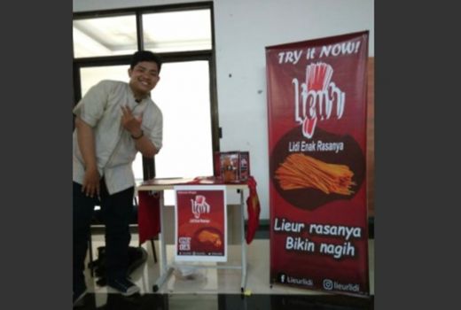 Awalnya Tugas Kuliah, Ahmad Rizal Ngegas Usaha Camilan Kekinian - GenPI.co