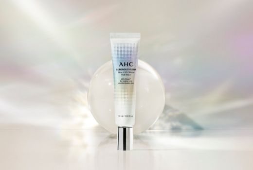 Hanya 2 Minggu, Eye Cream AHC Luminous Glow Samarkan Mata Panda - GenPI.co