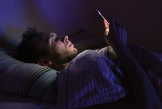 Saat Gebetan Lakukan Ini Pas Chatting, Tandanya Dia Tertarik - GenPI.co