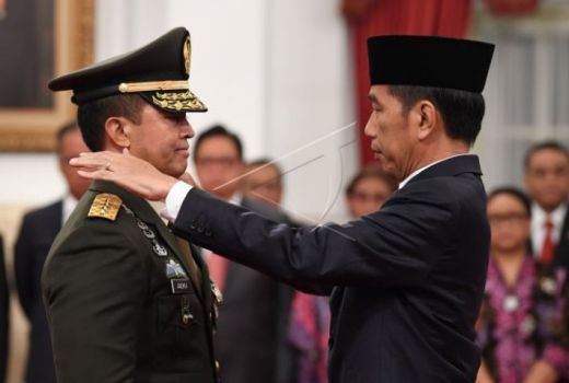 Publik Cari yang Mirip Jokowi, 2 Jenderal TNI tak Laku di Pilpres - GenPI.co
