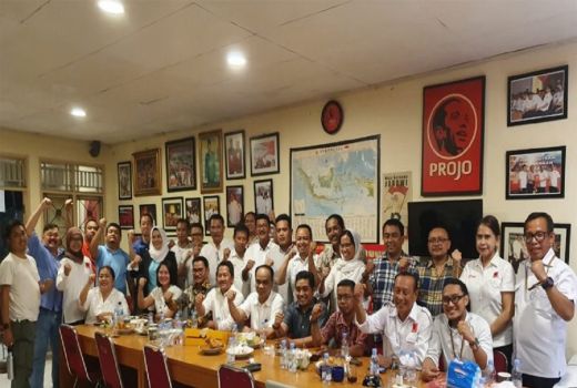 Komunitas Pro Jokowi Bersuara Lantang Polemik PCR Pesawat - GenPI.co