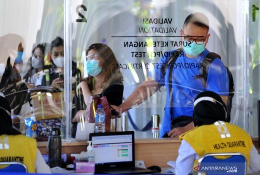 Relawan Jokowi Mengendus Oknum Nakal di Balik Turunnya Harga PCR - GenPI.co