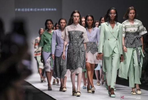 Jakarta Fashion Week 2022 Digelar Virtual, Dijamin Seru - GenPI.co