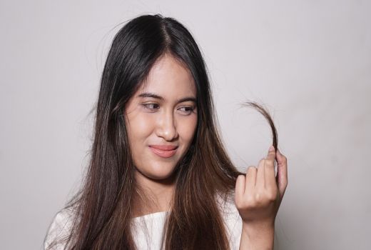 Lebih Ampuh dari Serum, Ini 4 Bahan Alami Atasi Rambut Kering - GenPI.co