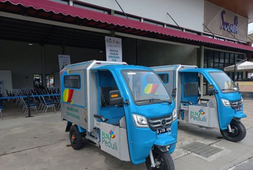 Tingkatkan Produktivitas UMK, PLN Salurkan Gerobak Motor Listrik - GenPI.co