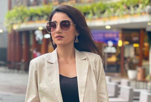 Jadi Janda di Usia Muda, Artis Cantik Ini Bangkit dan Kuliah S2 - GenPI.co