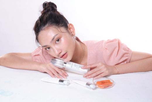 Skintheory Hadirkan Suncream Wajah Anti Blue Light, Wajib Punya! - GenPI.co